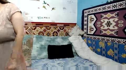 Larisa online show from December 1, 2025, 12:21 pm