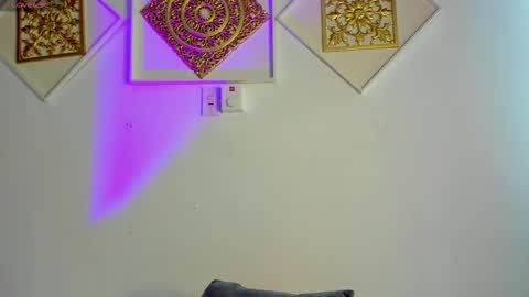 adeline online show from February 25, 2025, 4:03 am