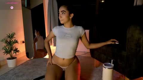 ADELINE online show from April 29, 2026, 8:18 am