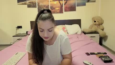 Snapshot of adellineee chatting on June 10, 2026, 8:52 pm Adellineee online show from June 10, 2026, 8:52 pm