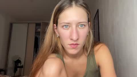 Adell online show from July 6, 2026, 9:39 pm