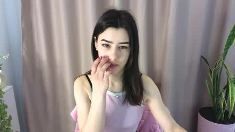Adellyy online show from March 22, 2026, 10:18 am