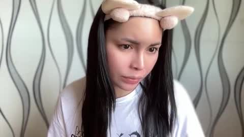 KATE MORE  online show from March 12, 2026, 4:29 am