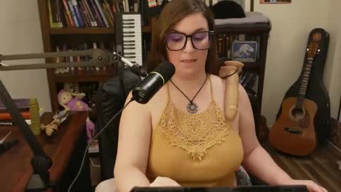 adobe_angel304 online show from December 18, 2024, 3:15 am