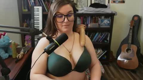 adobe_angel304 online show from February 22, 2025, 9:37 pm