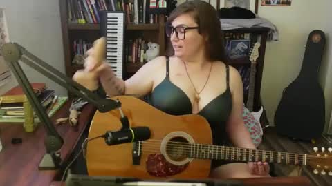 adobe_angel304 online show from October 2, 2025, 6:37 pm