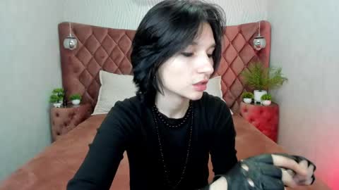 Snapshot of adonbev chatting on May 30, 2026, 5:59 am adonbev online show from May 30, 2026, 5:59 am