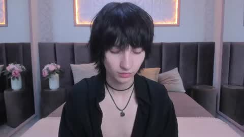 Snapshot of adonbev chatting on June 15, 2026, 5:31 am adonbev online show from June 15, 2026, 5:31 am
