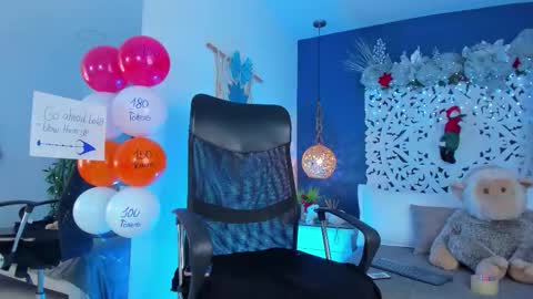 adonis_wb online show from November 28, 2025, 10:01 pm