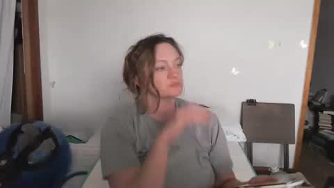 adorable22 online show from November 7, 2025, 9:15 pm