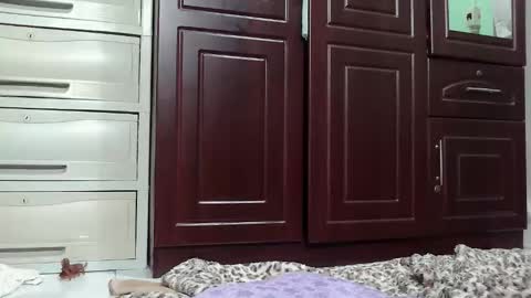 annelovesu online show from November 4, 2025, 12:15 pm