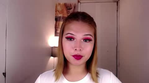 Snapshot of adorabletsforyouxx chatting on October 9, 2025, 5:55 pm adorabletsforyouxx online show from October 9, 2025, 5:55 pm