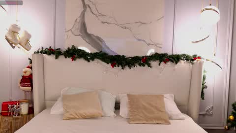 adoracortes online show from January 11, 2026, 5:12 am