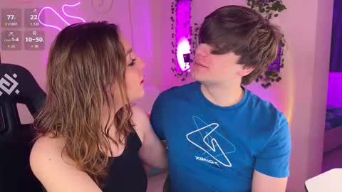 adrean_sofi online show from November 24, 2025, 4:07 pm