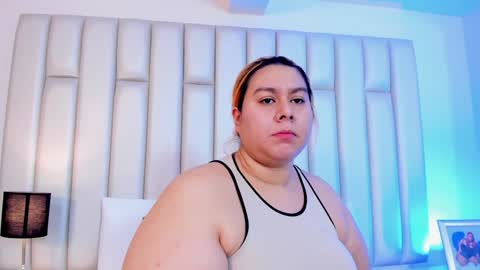 ANDREA PEREZ online show from February 8, 2025, 11:22 am