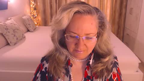 Cryna online show from March 14, 2026, 12:10 pm