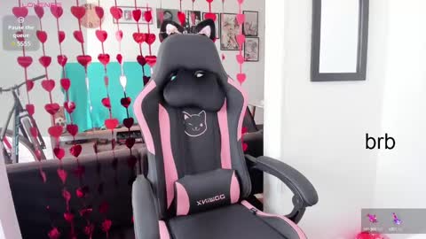 Adrena10 online show from February 18, 2025, 6:37 pm