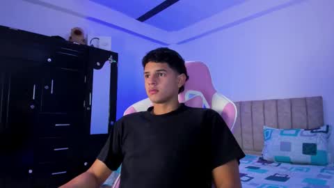 ADRIAN online show from March 4, 2026, 6:58 pm