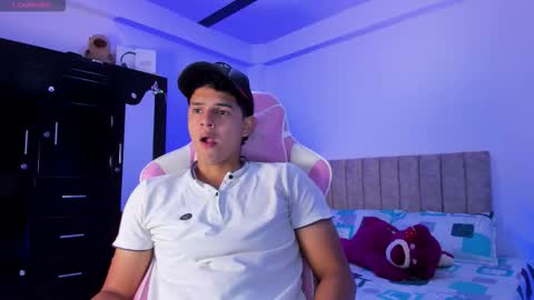 ADRIAN online show from March 13, 2026, 7:09 pm