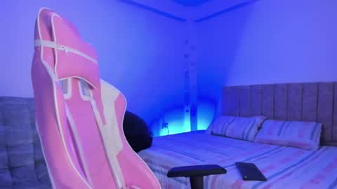 ADRIAN online show from April 21, 2026, 6:55 pm