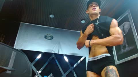   online show from December 14, 2024, 2:53 pm