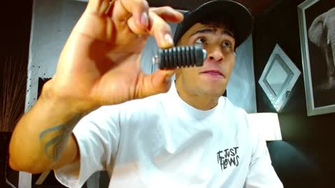   online show from December 19, 2024, 12:23 pm