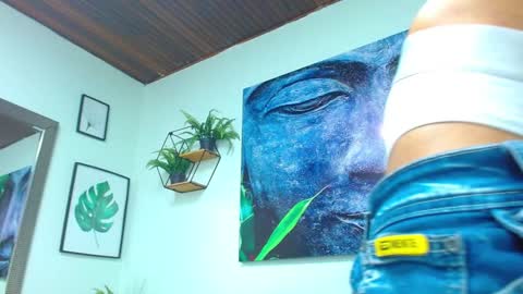   online show from January 10, 2025, 2:45 pm