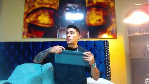   online show from February 25, 2025, 11:41 am