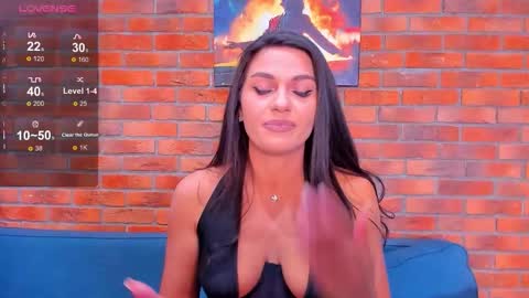 Adriana online show from November 23, 2025, 7:24 pm