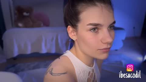 Adri online show from September 11, 2025, 7:14 pm