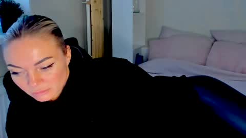 Adriana online show from May 31, 2026, 11:06 am