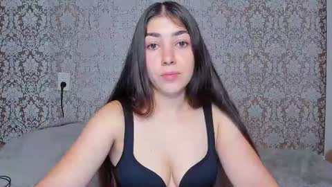 Snapshot of adrianakuiper chatting on July 8, 2026, 7:07 pm Adriana online show from July 8, 2026, 7:07 pm