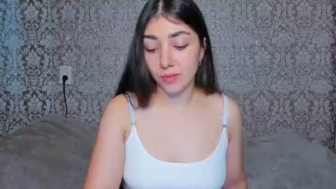 Snapshot of adrianakuiper chatting on July 11, 2026, 4:53 pm Adriana online show from July 11, 2026, 4:53 pm