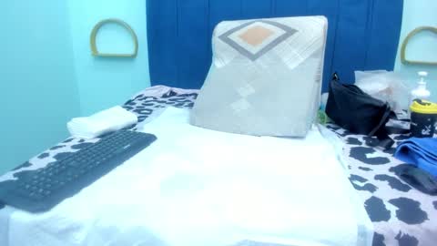 adriana online show from March 27, 2026, 1:33 am