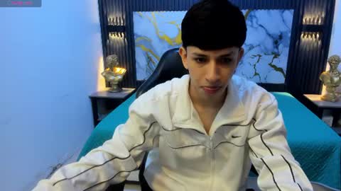 Snapshot of adrianfranko chatting on June 19, 2026, 1:48 pm Adrian Franco online show from June 19, 2026, 1:48 pm