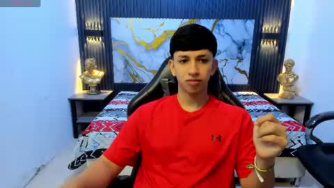 Snapshot of adrianfranko chatting on June 20, 2026, 1:36 pm Adrian Franco online show from June 20, 2026, 1:36 pm