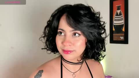 adrianny online show from April 24, 2026, 3:09 am