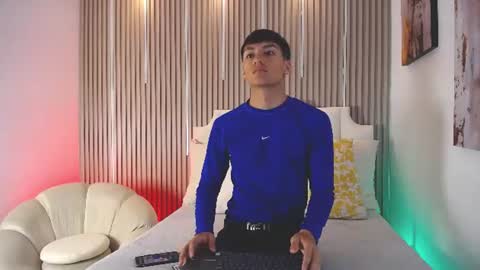 Snapshot of adrianstark_ chatting on June 28, 2026, 12:33 pm adrianstark_ online show from June 28, 2026, 12:33 pm