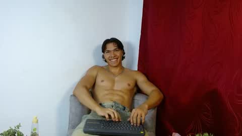 adriel_escalante online show from October 9, 2025, 2:20 am