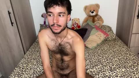 adrien_polo online show from April 18, 2026, 7:58 pm