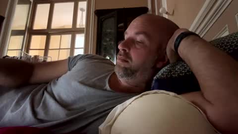 Snapshot of adrienfromparis chatting on December 20, 2024, 8:38 am adrienfromparis online show from December 20, 2024, 8:38 am