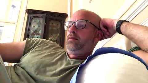 Snapshot of adrienfromparis chatting on April 29, 2026, 9:57 am adrienfromparis online show from April 29, 2026, 9:57 am