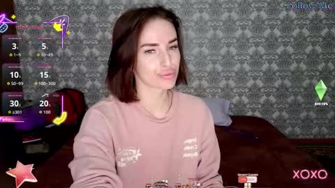 Adriana online show from September 29, 2025, 5:01 am