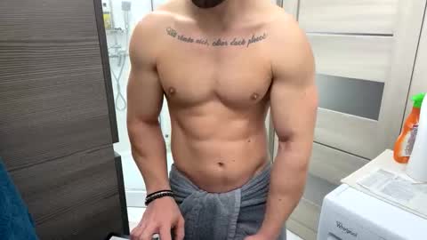 Mrrfitt online show from October 27, 2025, 5:44 am