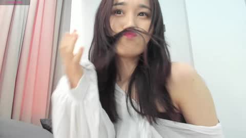 Aenie online show from January 29, 2025, 9:12 am