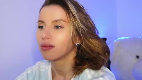 Aelia online show from March 8, 2026, 7:17 pm