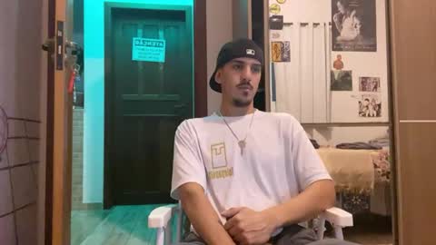 Luci online show from September 17, 2025, 4:36 am