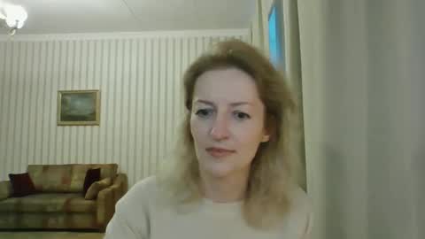 Snapshot of aeroliss chatting on June 4, 2026, 6:36 pm aeroliss online show from June 4, 2026, 6:36 pm