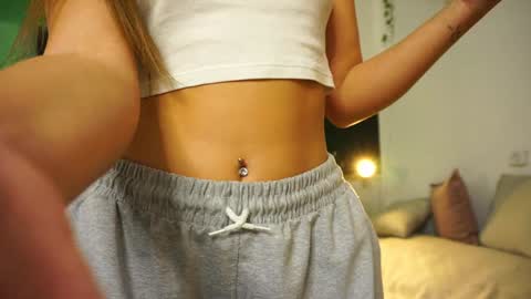 Snapshot of aesthetics_tease chatting on December 5, 2024, 8:44 am Naomi My instagram account - teasing naomi online show from December 5, 2024, 8:44 am