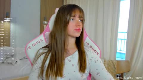 Snapshot of aesthetics_tease chatting on November 3, 2025, 4:03 am Naomi My instagram account - teasing naomi online show from November 3, 2025, 4:03 am